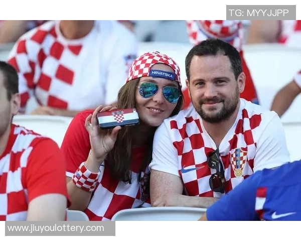 巴西与秘鲁激战正酣足球盛宴引发球迷热情高涨